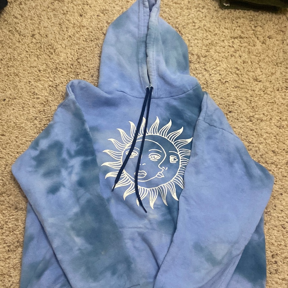 Women’s size medium blue tie dyed hoodie
